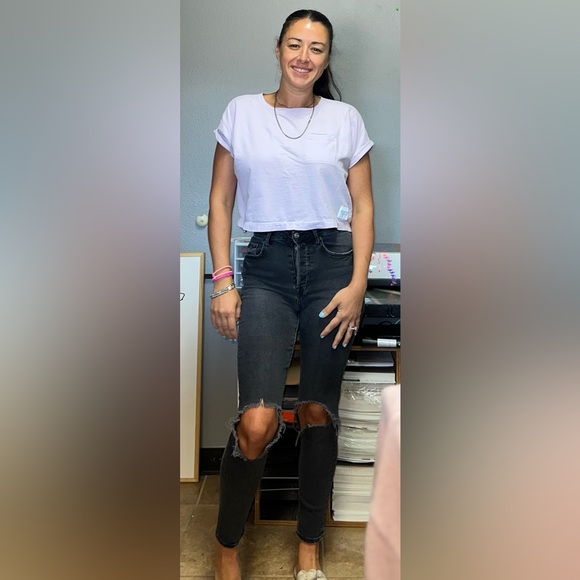 Meet your Posher, Loren - Picture 3 of 4